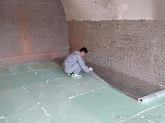 铺设地暖反射膜